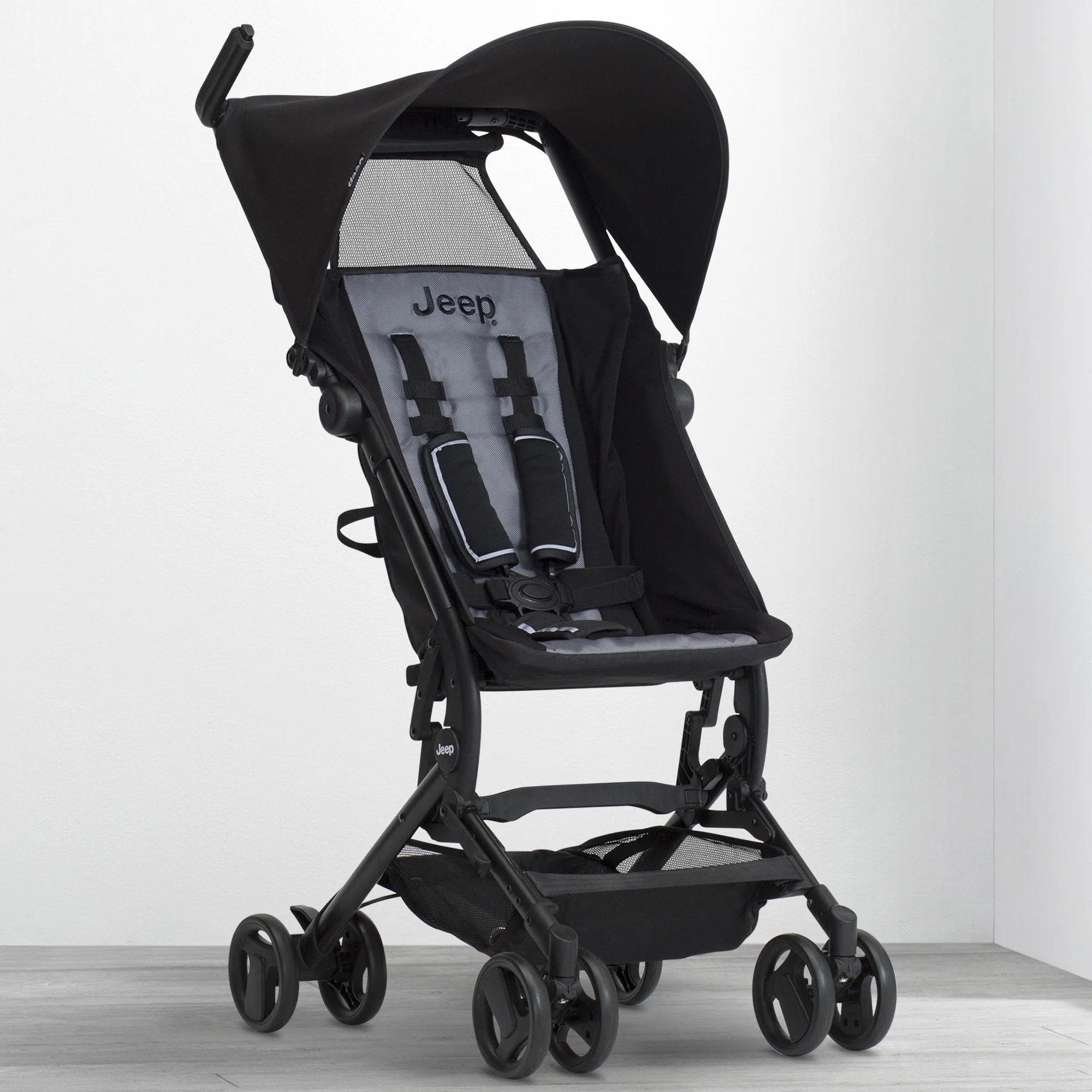 Jeep® Clutch Plus Travel Stroller with Reclining Seat