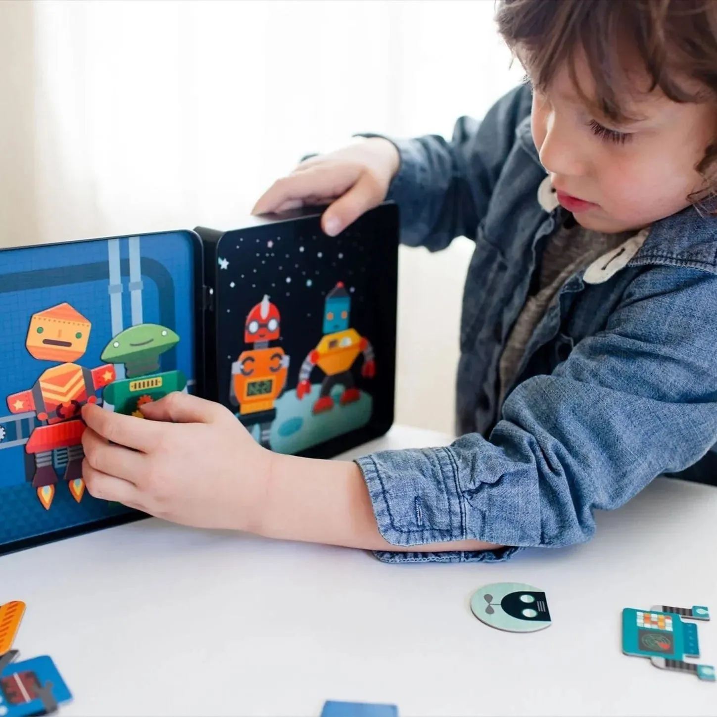 On-The-Go Magnetic Play Set - Robot Remix